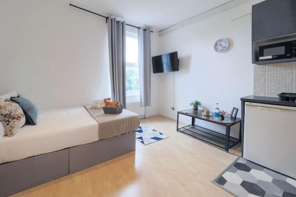 S4 Studio In The Heart Of Kilburn Zone2 London
