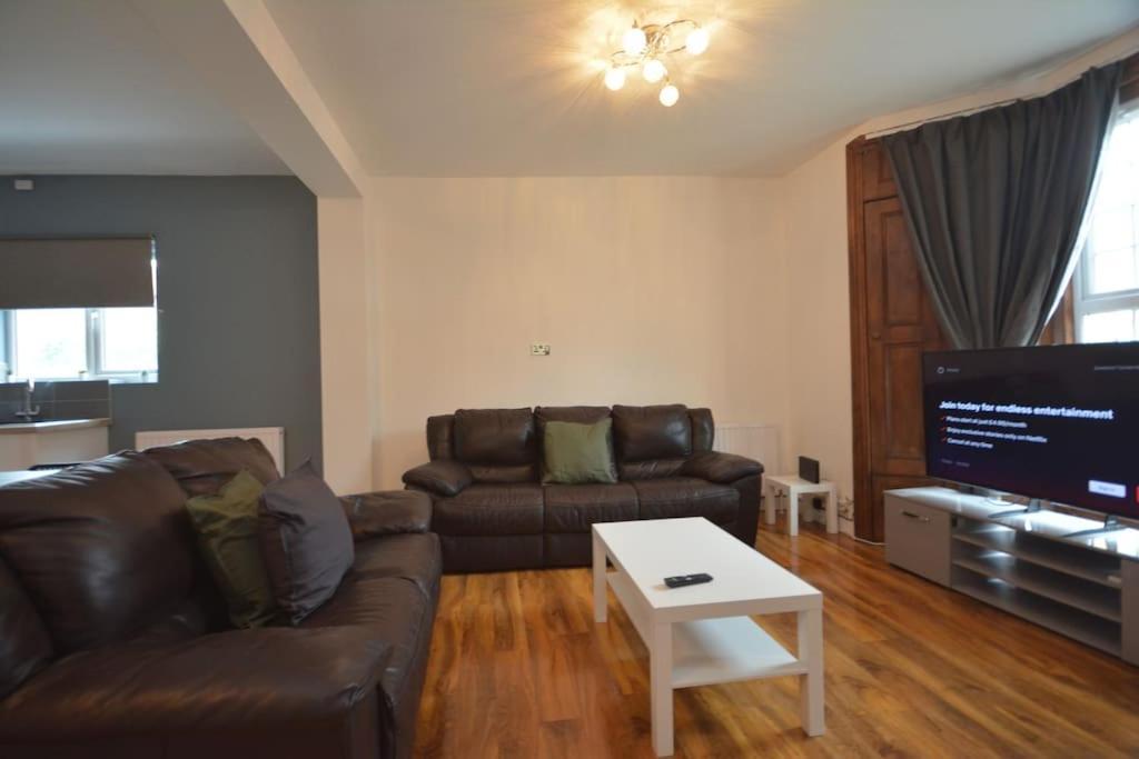 Leilighet Lovely 4bedroom London
