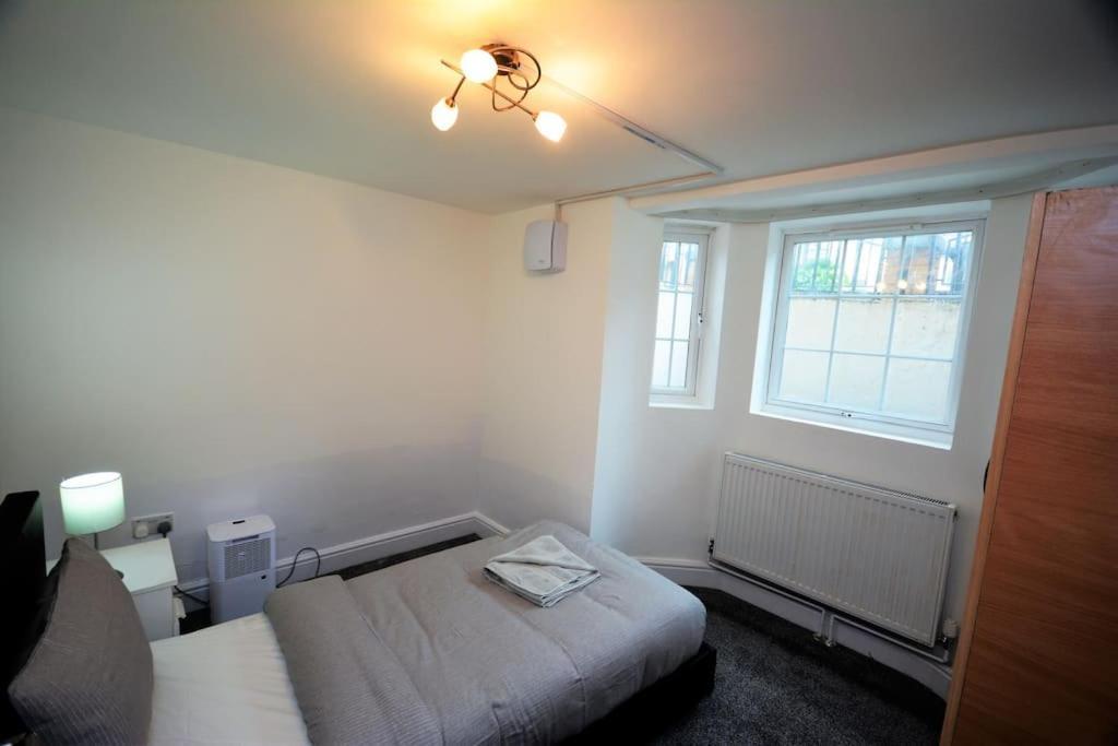Leilighet Lovely 4bedroom London