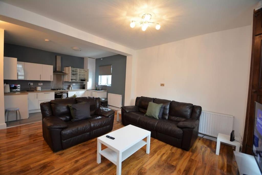 Leilighet Lovely 4bedroom London