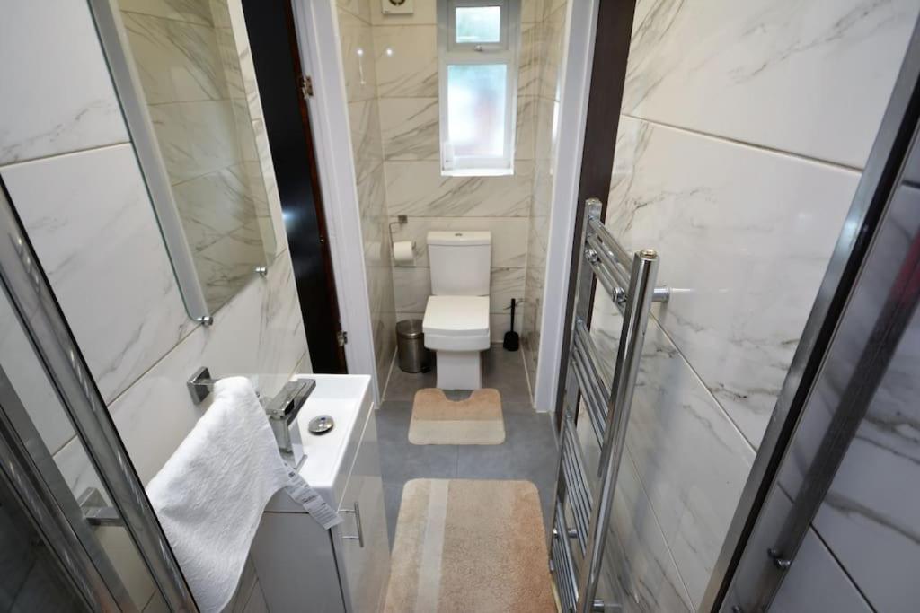 Lovely 4bedroom