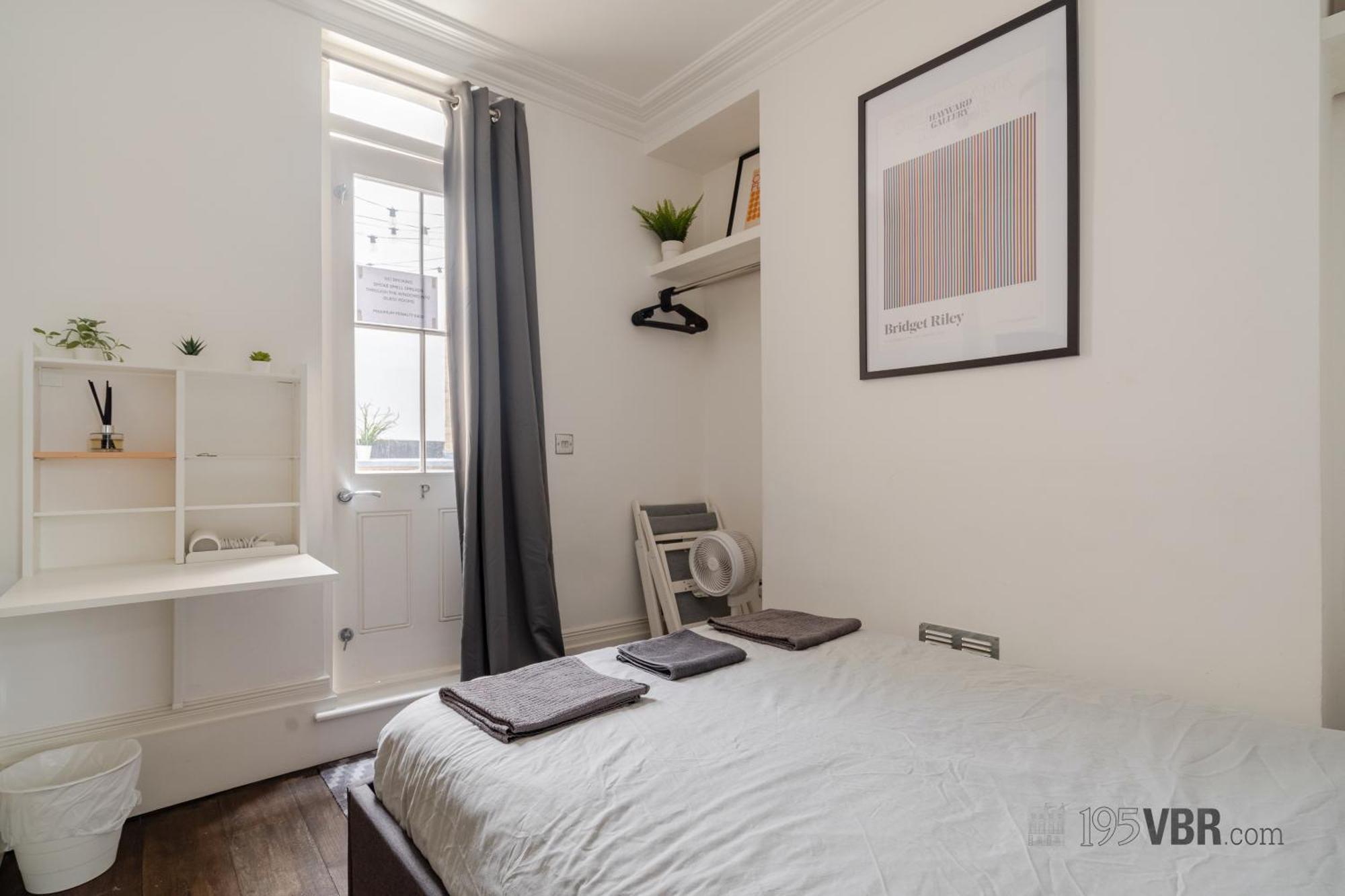 Séjour chez l'habitant 193vbr With Shared Bathrooms *