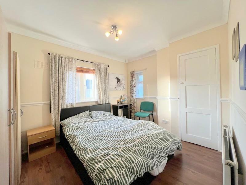 Central Acton House Leilighetshoteller