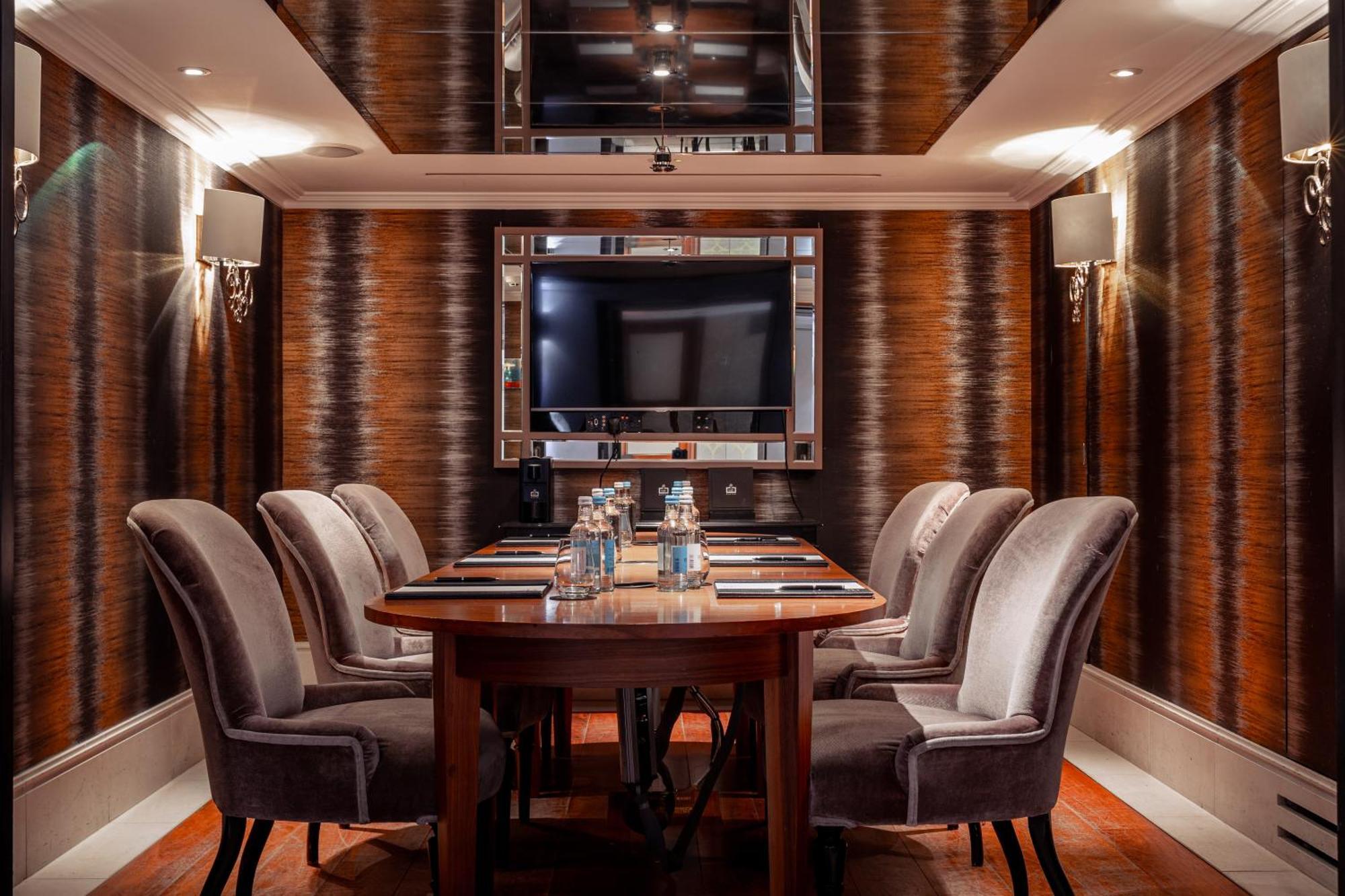 Althoff St James's & Club 5*