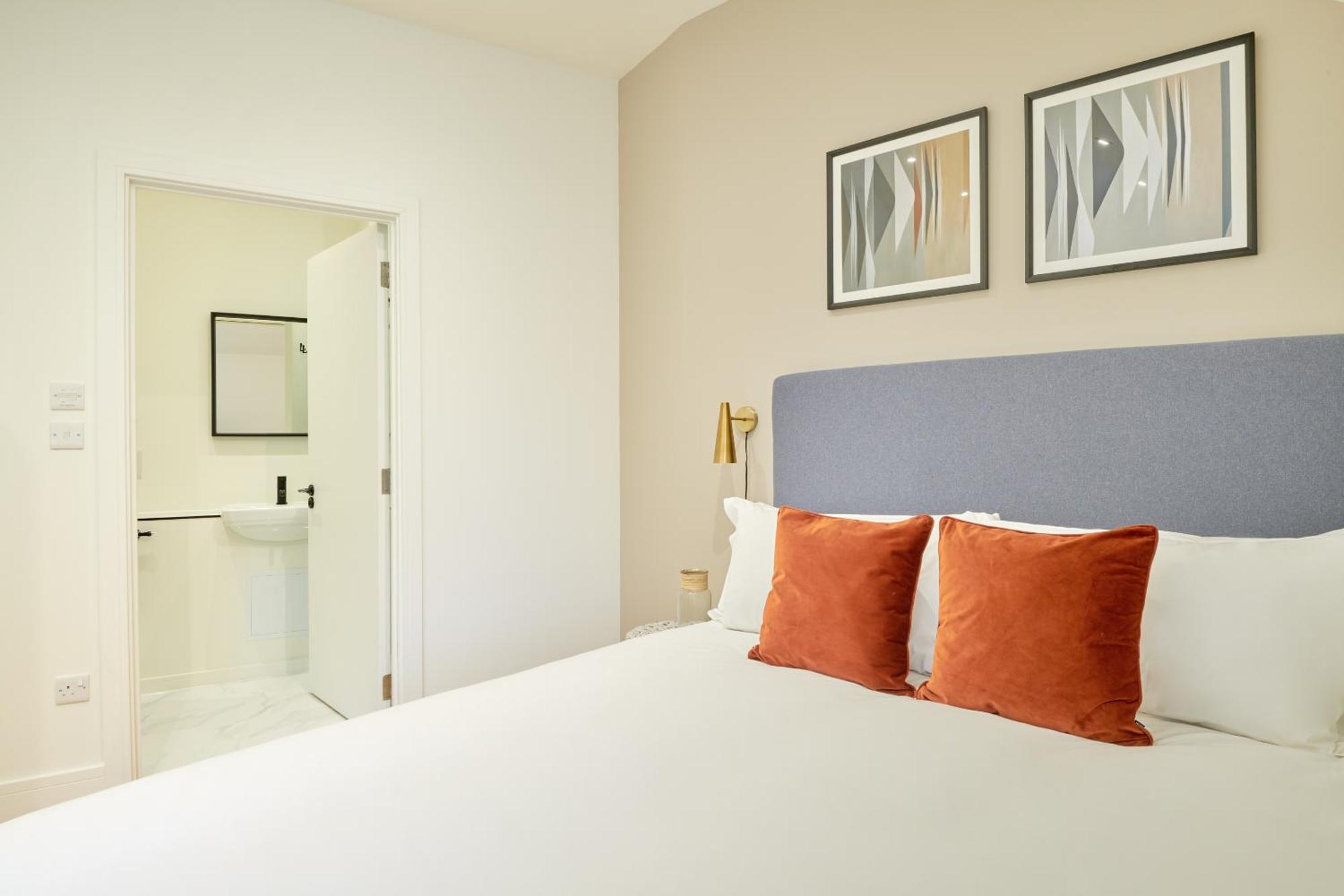 Sonder The Prince, Vauxhall 3*