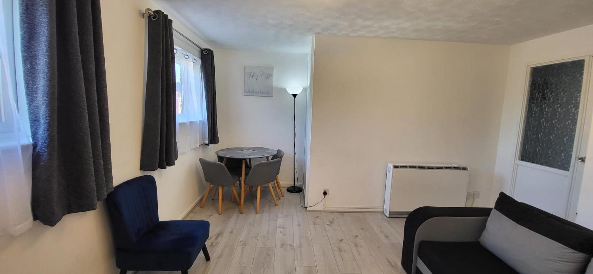 Delight Apartment, Close To Excel, Airport & O2! Londen