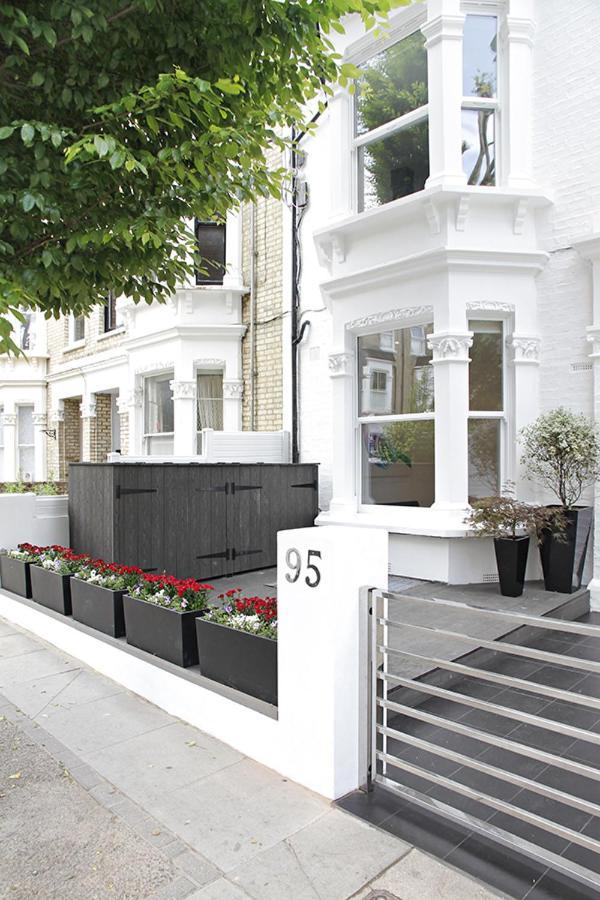 Lets - I4 * London
