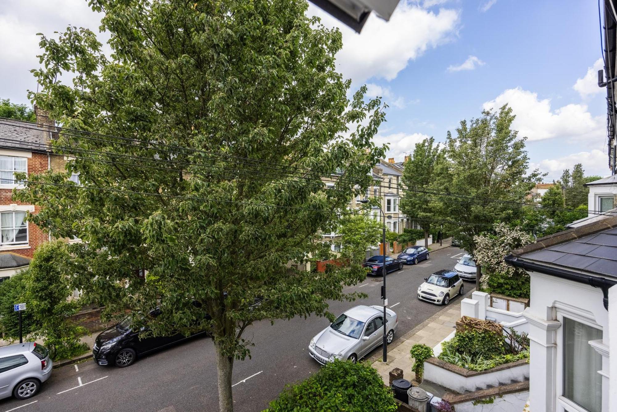 Beautiful 3-bed In Shepherd's Bush Appartement