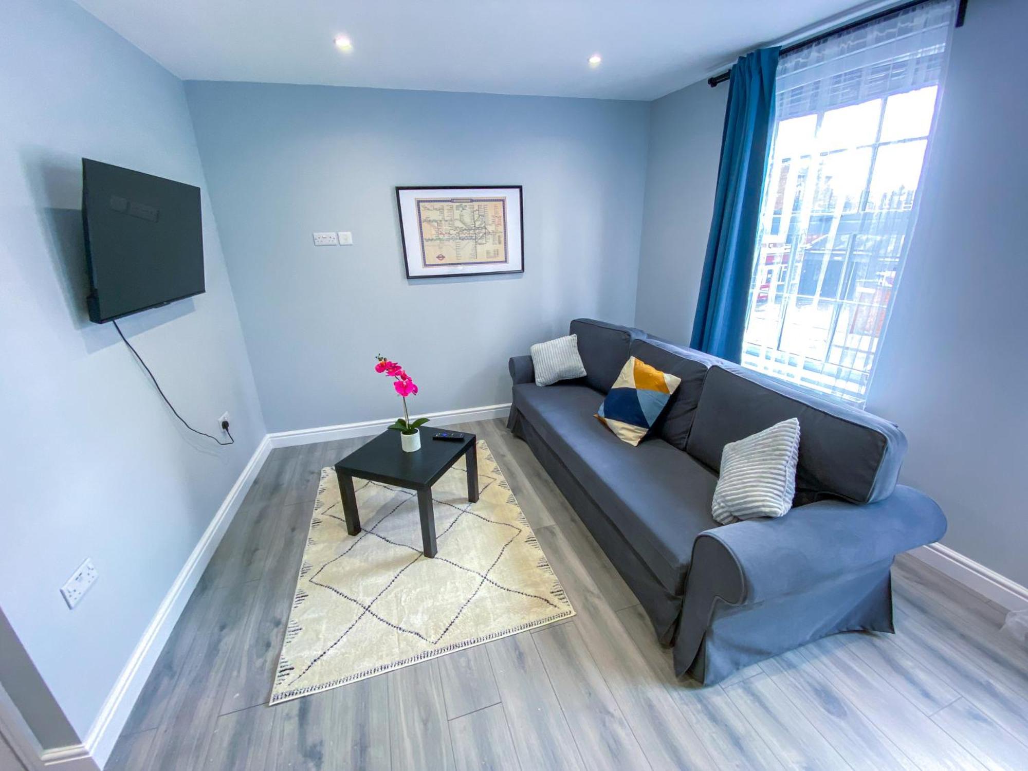 Modern 1-bedroom Flat, 5 Guest, - F2 Lägenhet