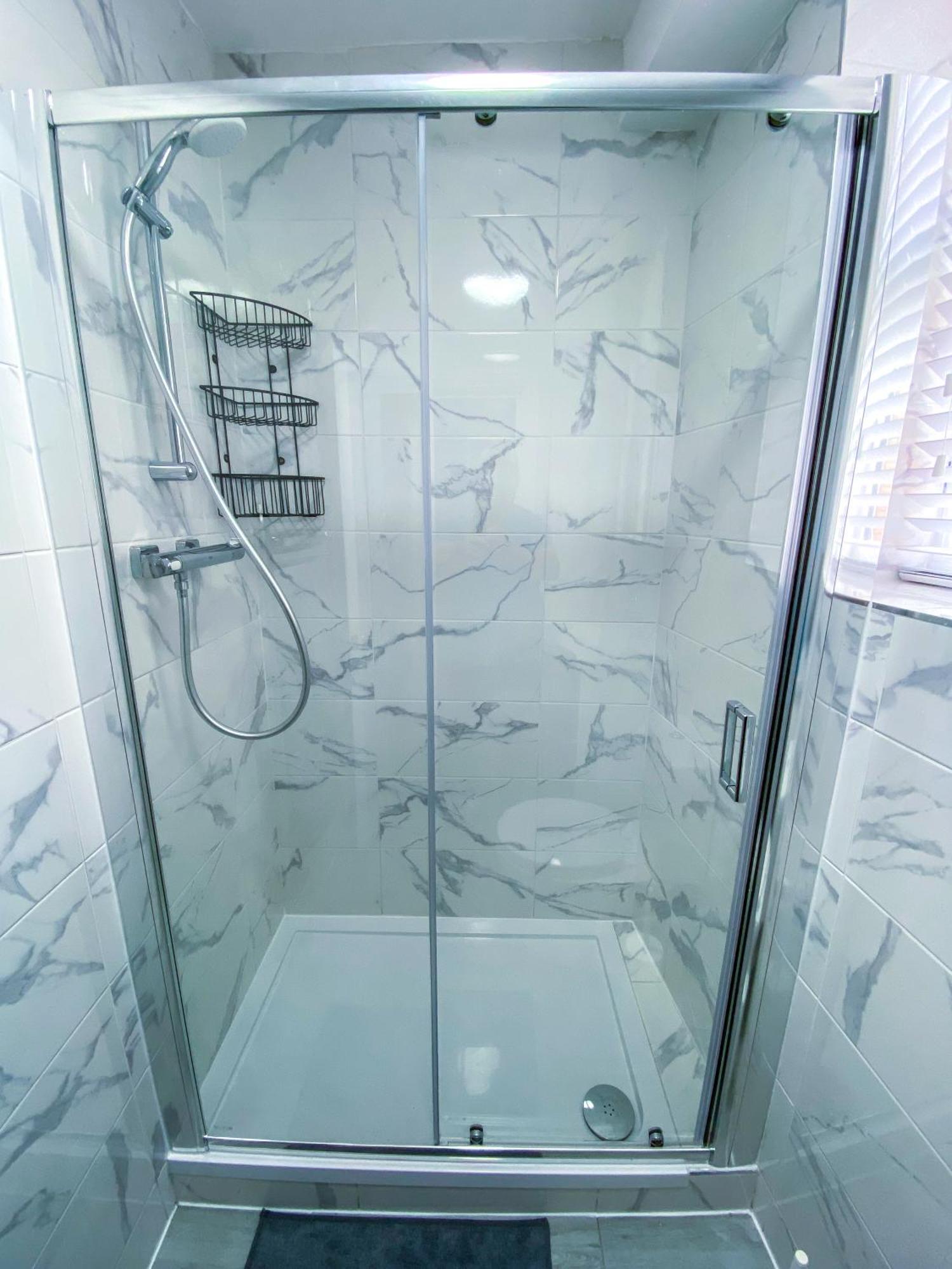 Lägenhet Modern 1-bedroom Flat, 5 Guest, - F2 London