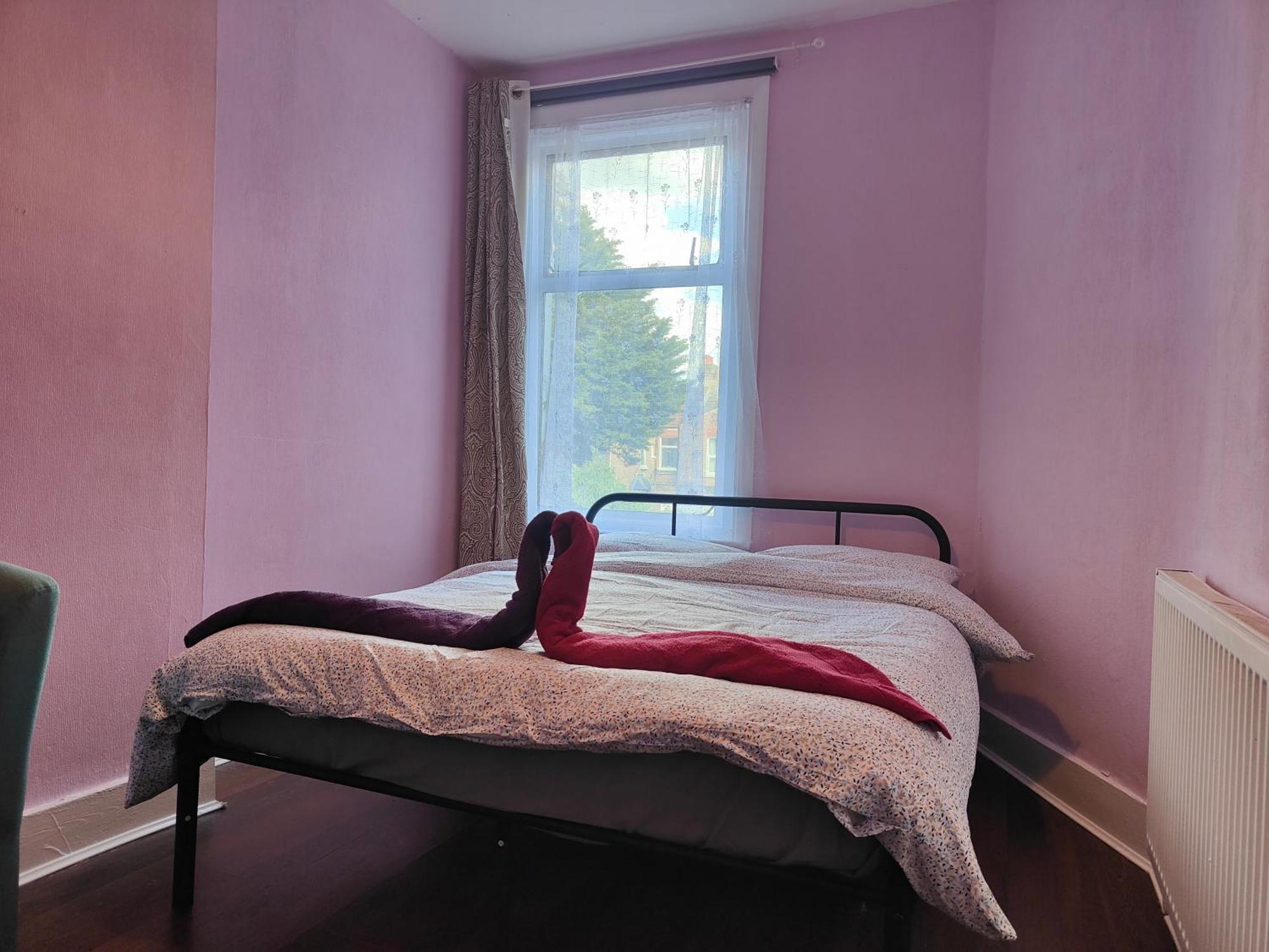 Charming Double Bed Retreat *