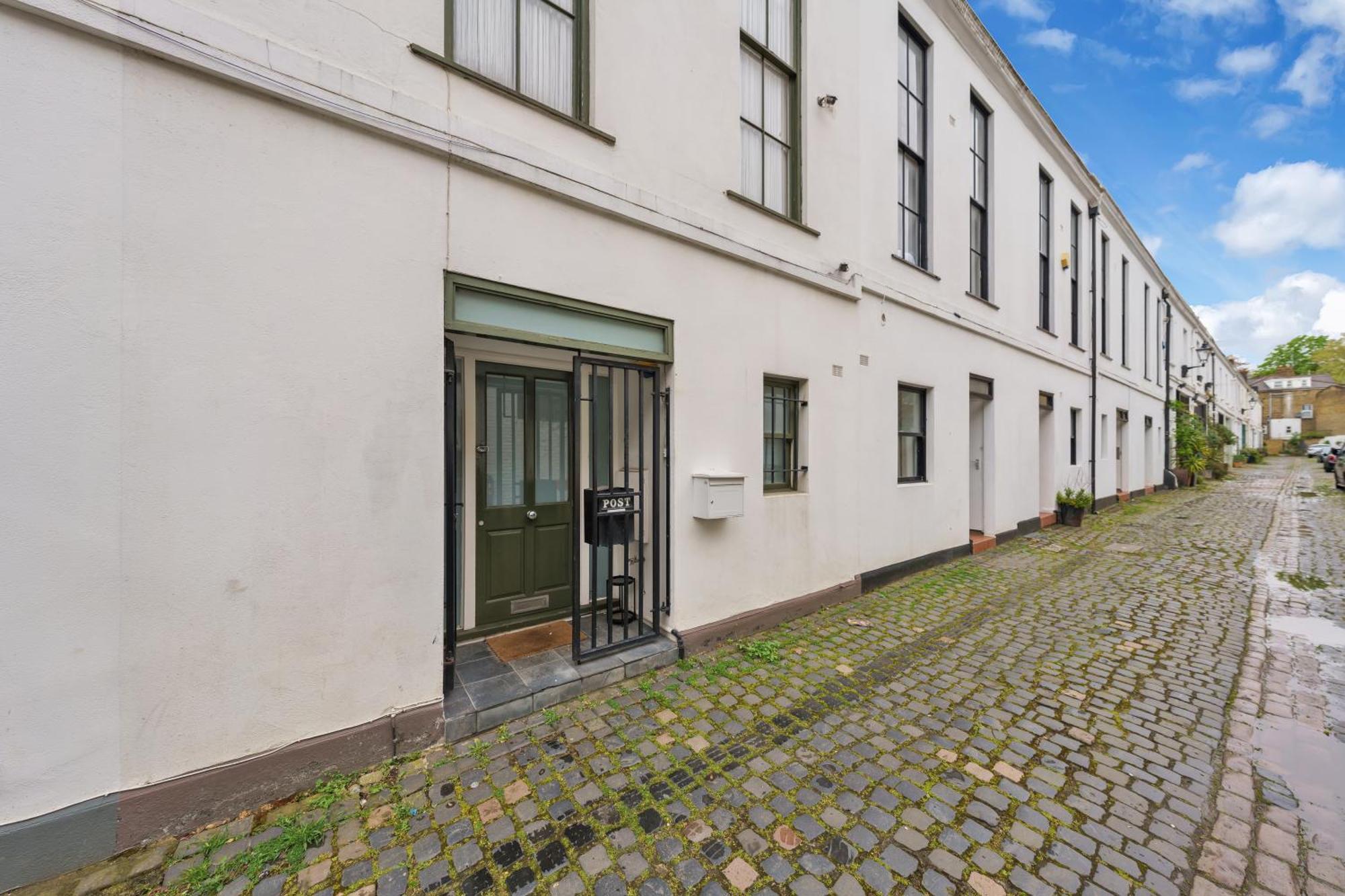 Mews House In Maida Hill With Free Parking Feriehus London