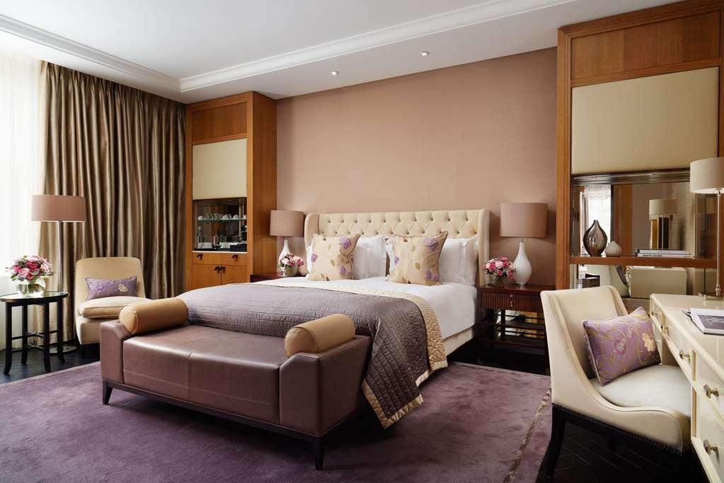 Corinthia London