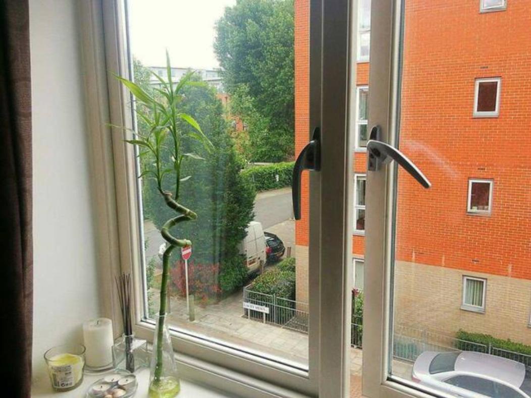 Modern Lovely Bedroom Close To Stations In East London, Zone 2 London