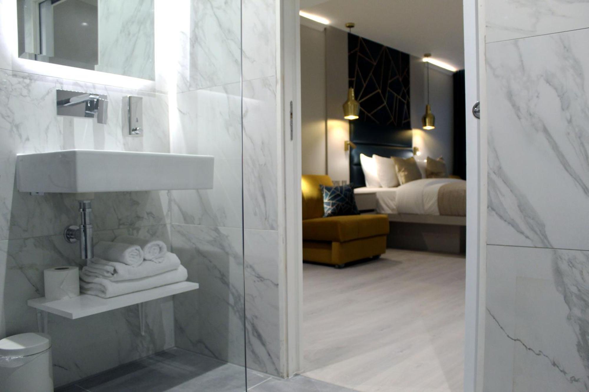 Nox Waterloo 4* London