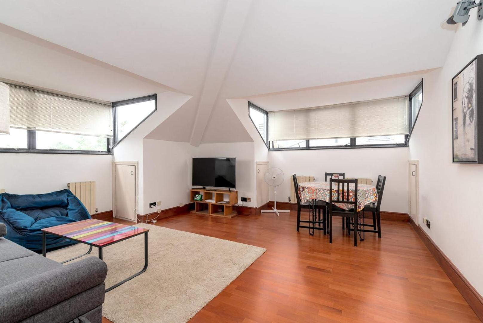 Guestready - Sunny Top Floor Flat With Views Appartement *