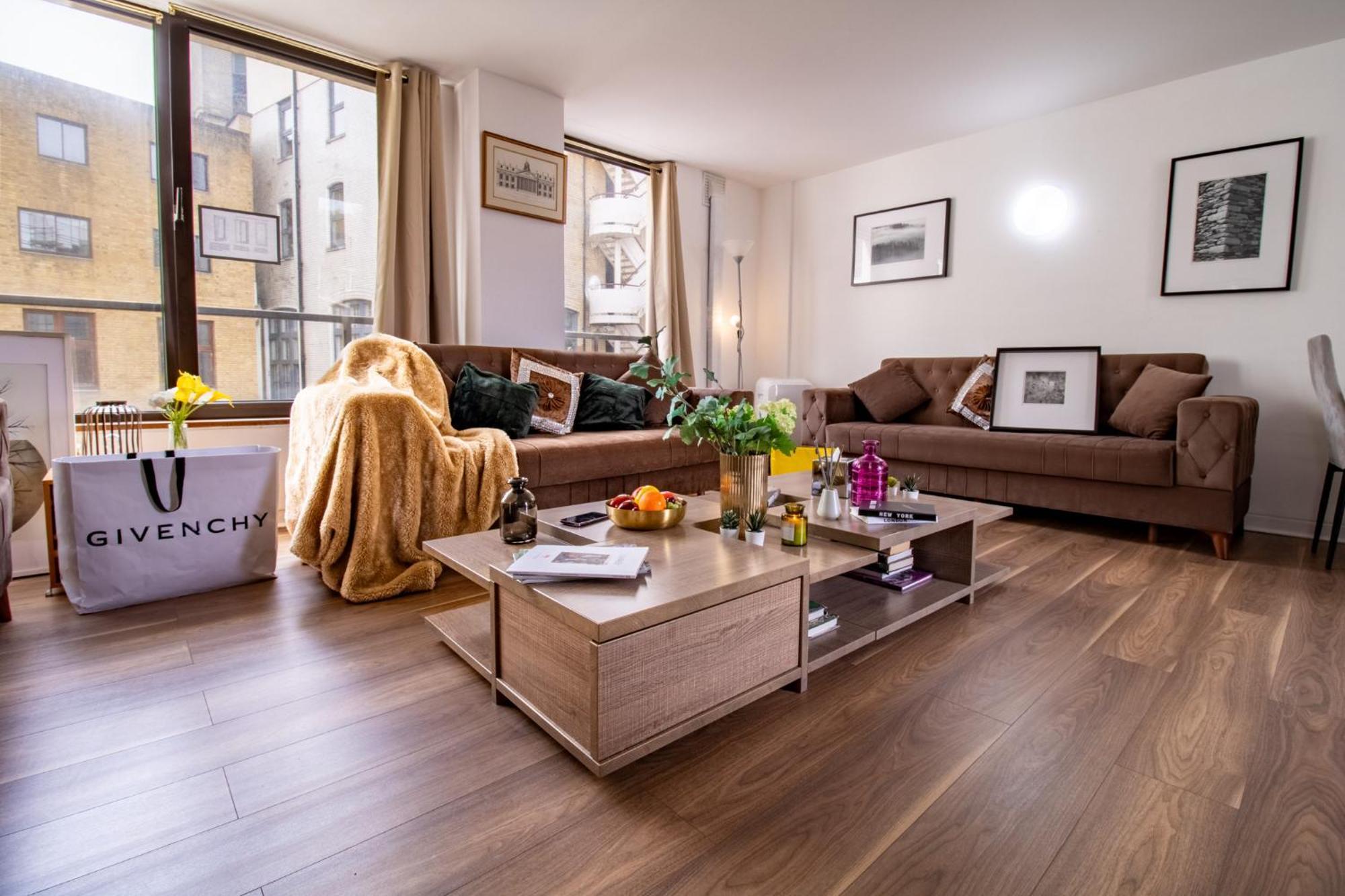 Spacious 2-bedroom In Piccadilly 6100p Londra