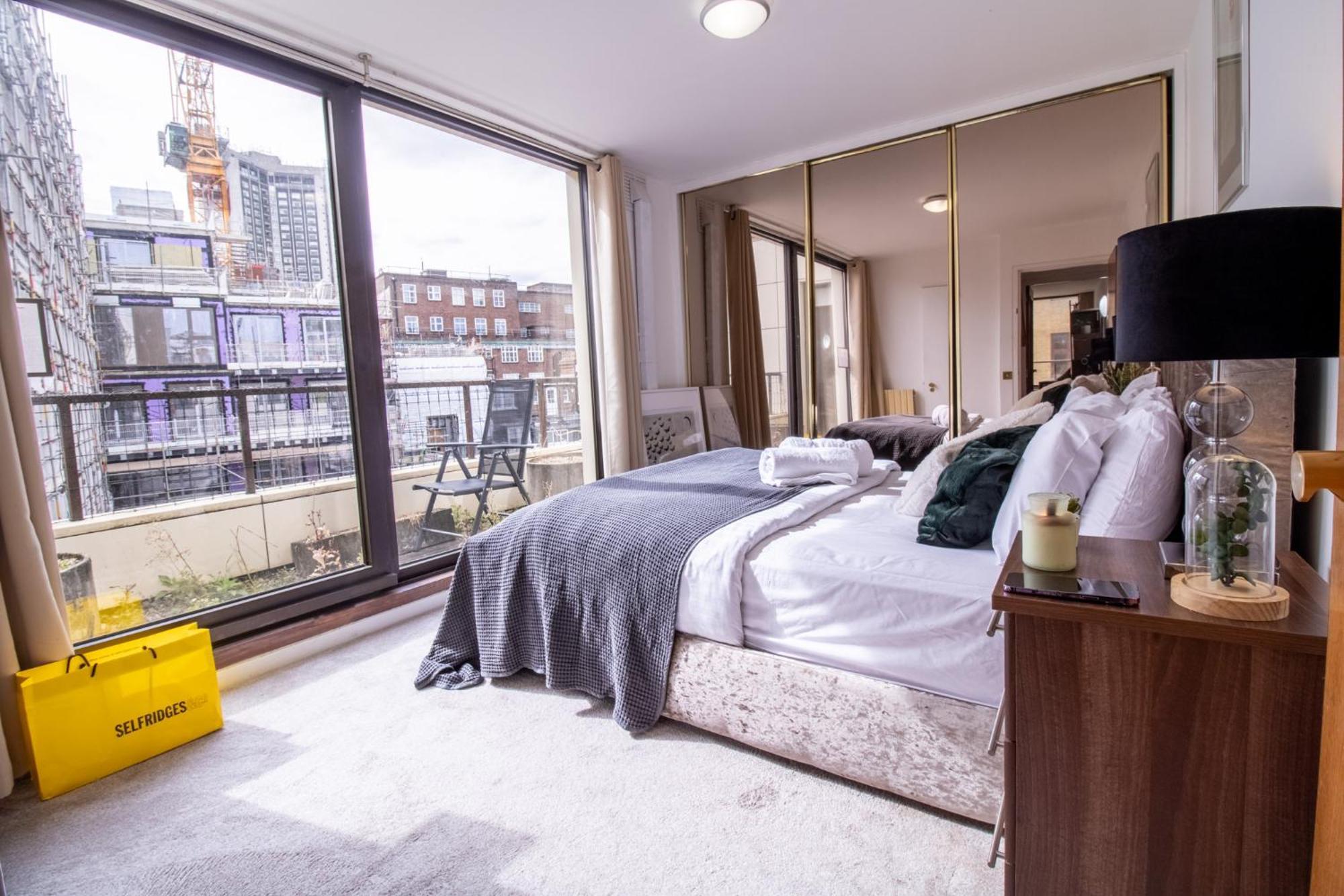Spacious 2-bedroom In Piccadilly 6100p Appartamento Londra