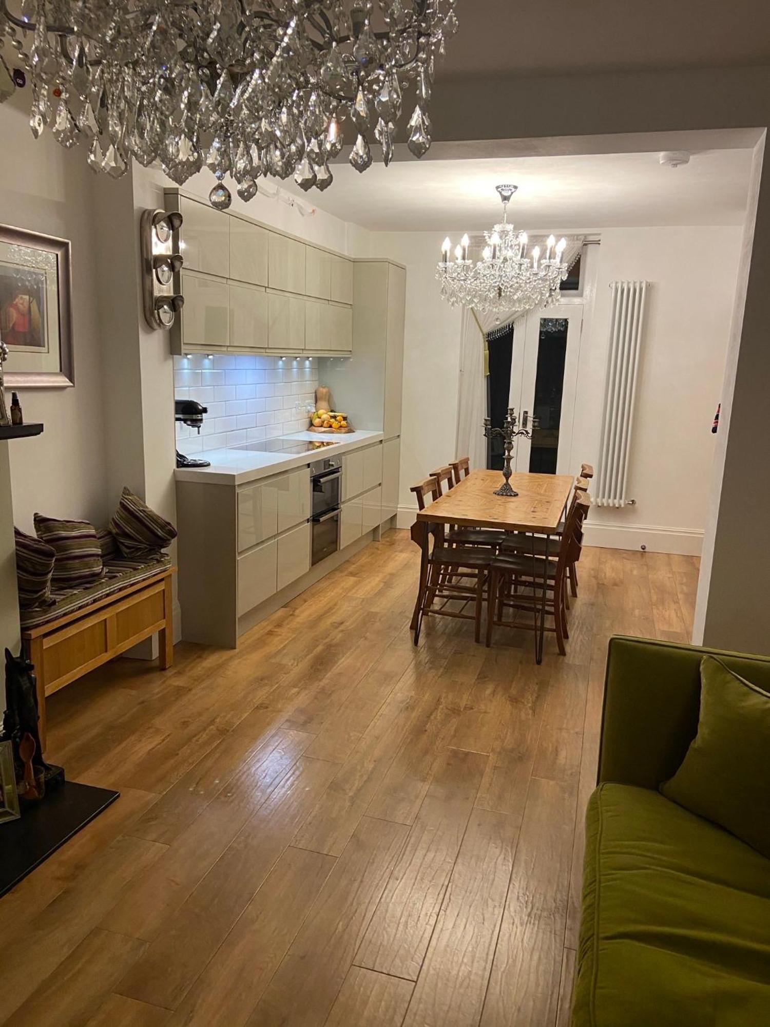 Ferienhaus London Home *