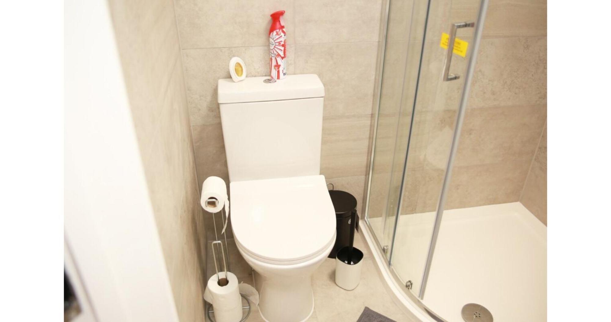 Cricklewood Deluxe Ensuite *