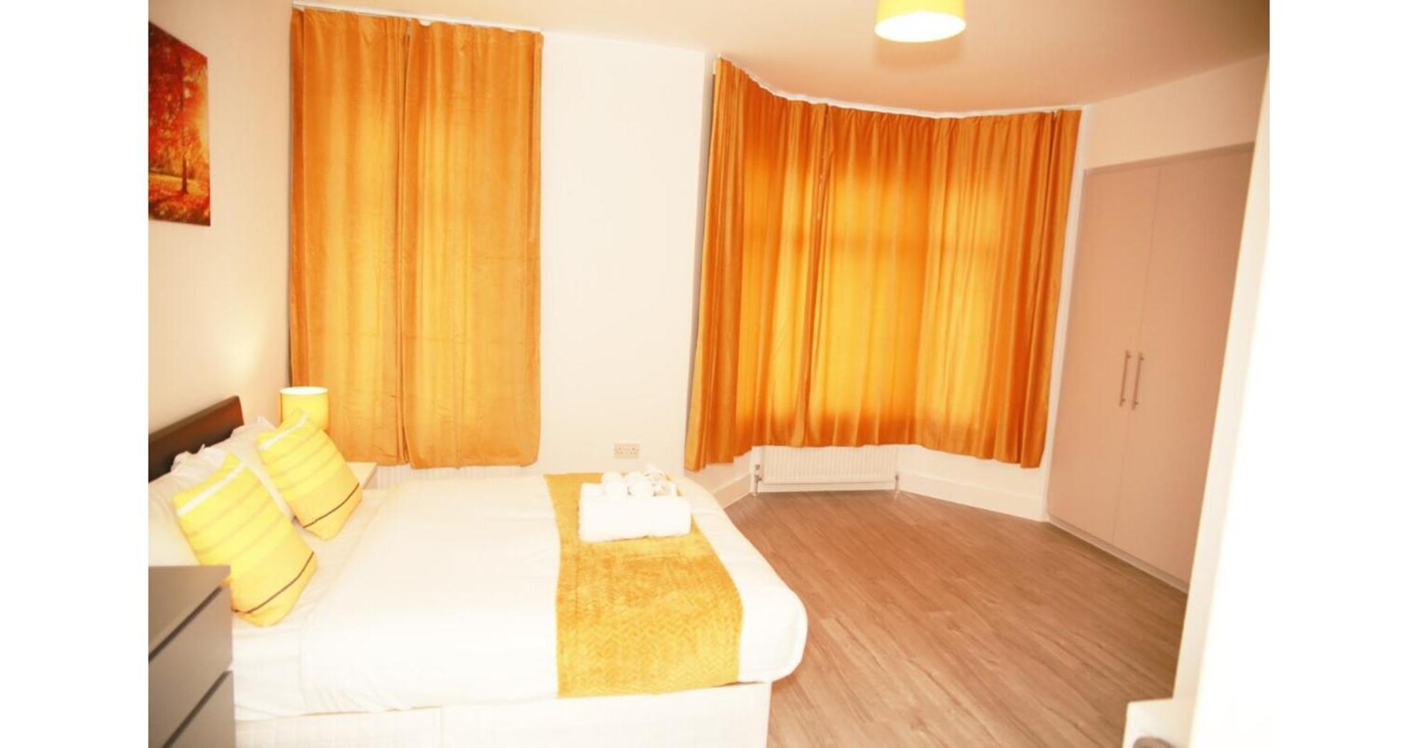 Cricklewood Deluxe Ensuite * London