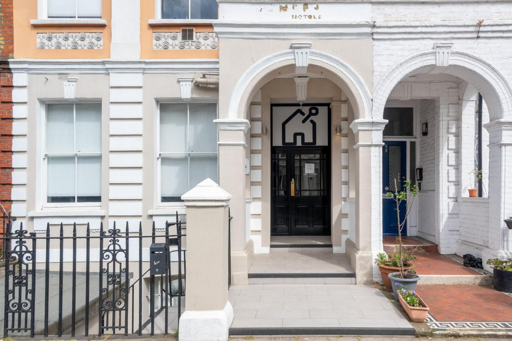Kensington - Warwick Road Aparthotel London