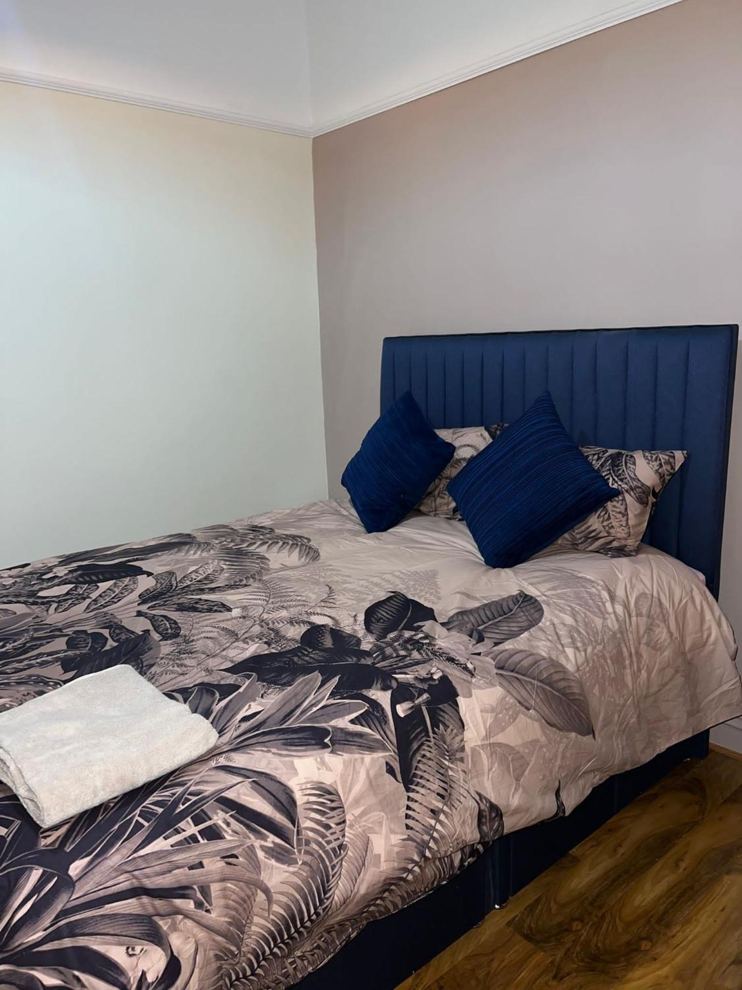 3 Bedroom Gjestgiverier *