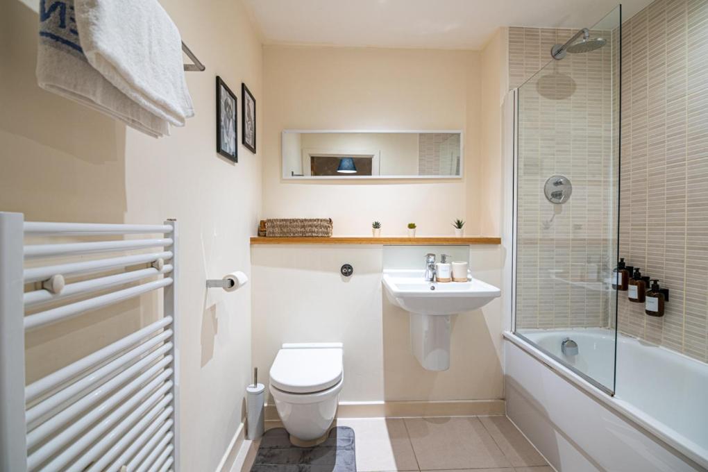 Zenith Hub * London