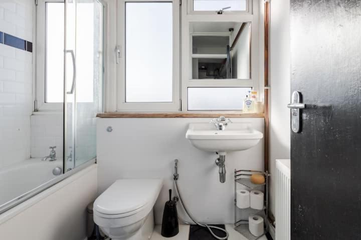 Guestready - Stylish Skyline Views, * Londra