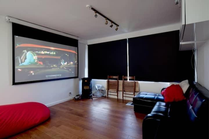 Appartamento Guestready - Stylish Skyline Views, Londra