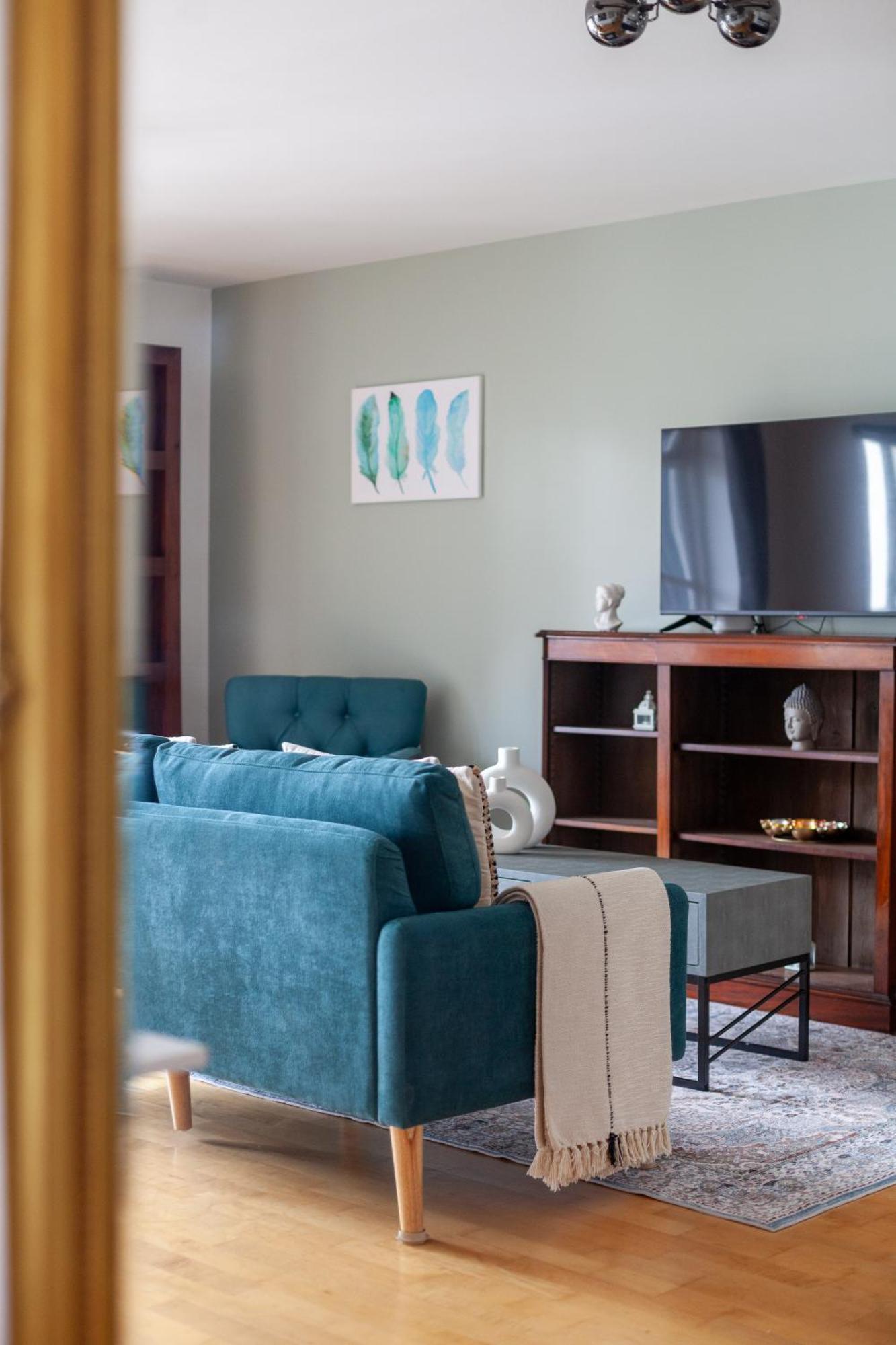 The Canary Wharf Flat