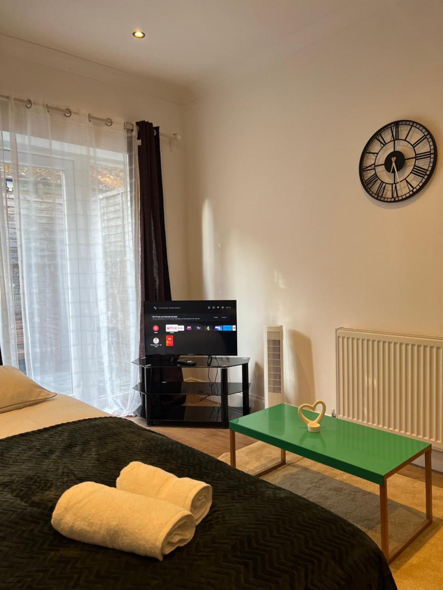 Lovely Garden Flat Near Emirates Stadium And Kings Cross St Pancras Station Lägenhet London