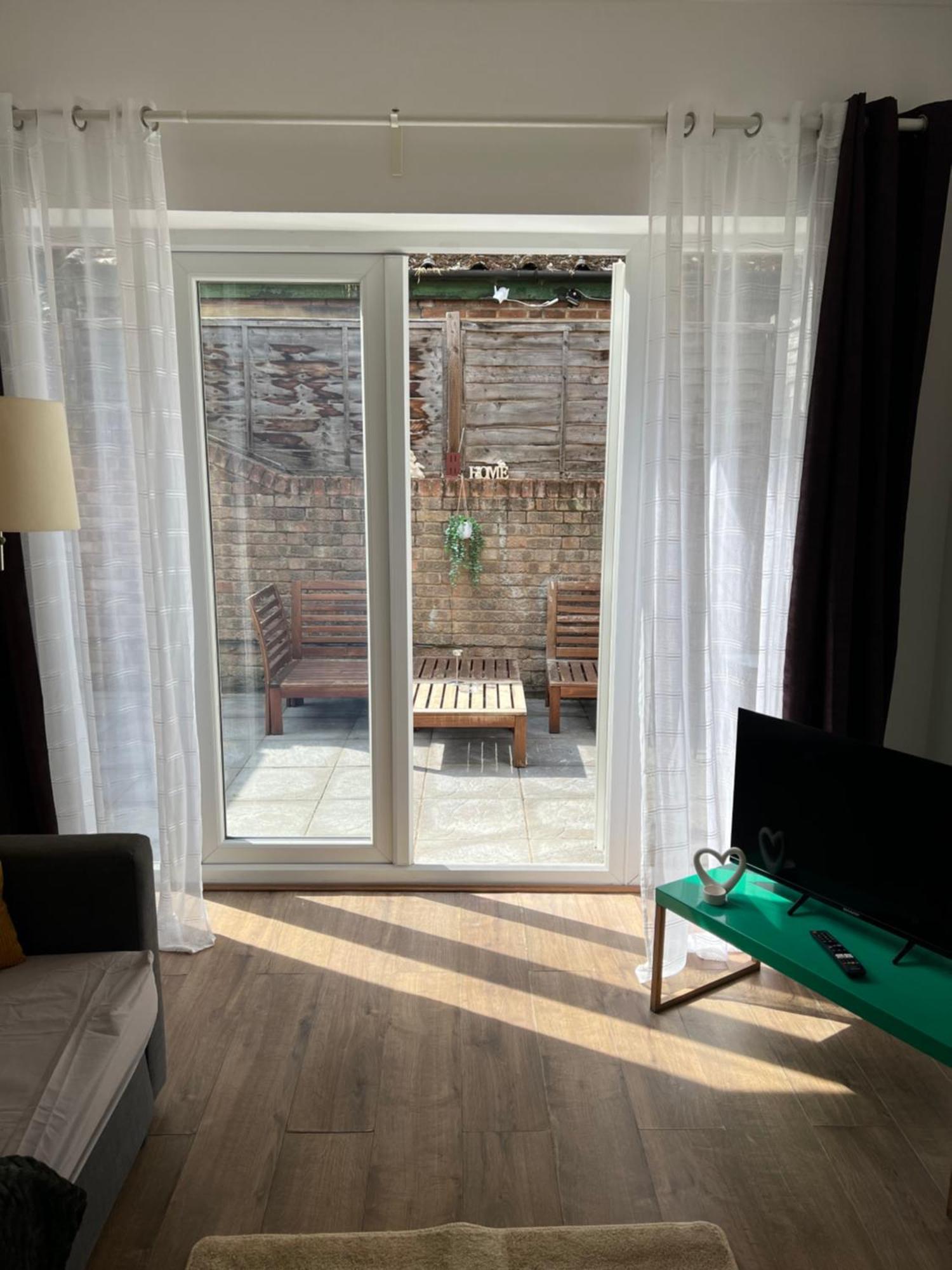 Lovely Garden Flat Near Emirates Stadium And Kings Cross St Pancras Station *