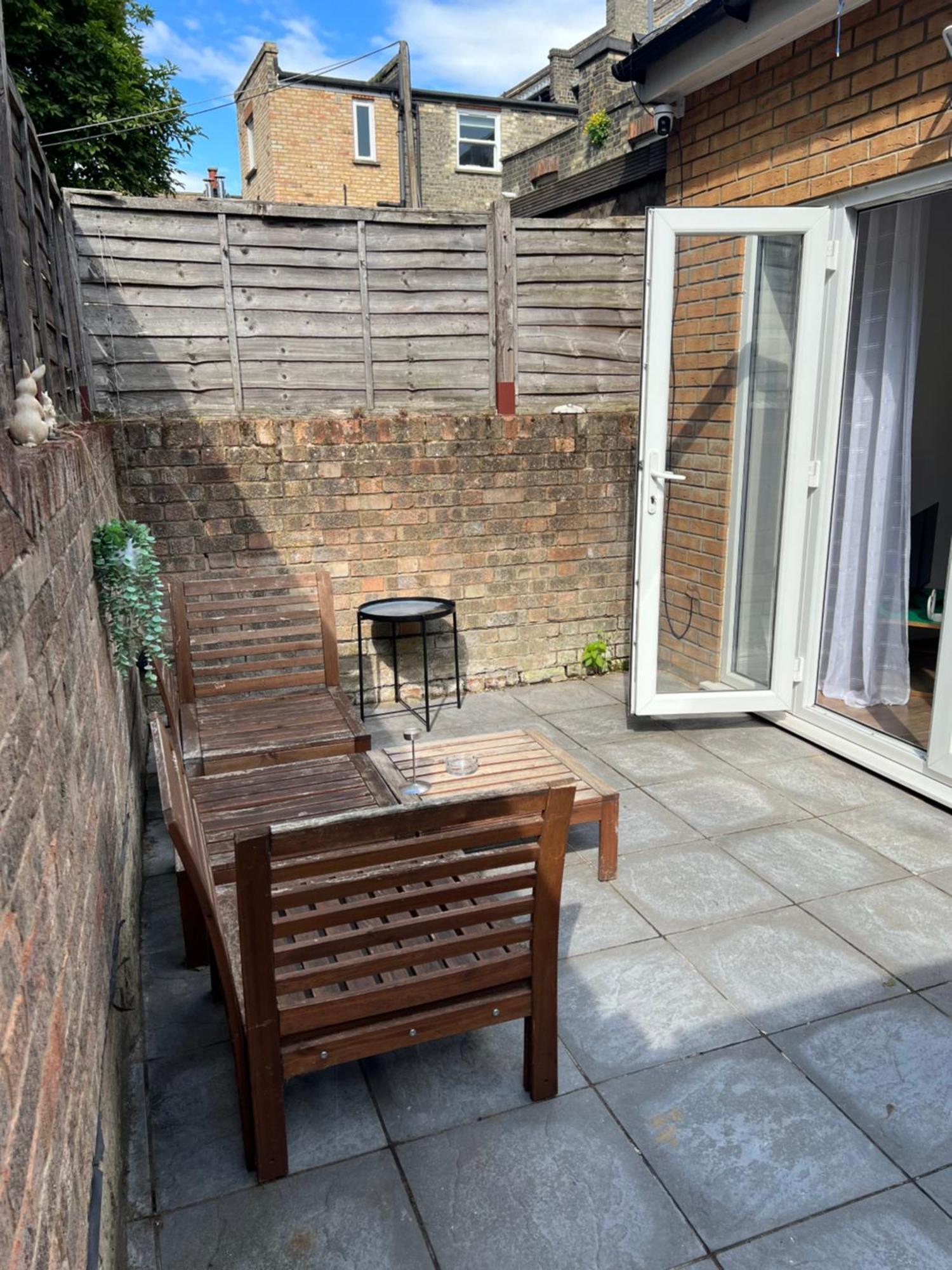 Lovely Garden Flat Near Emirates Stadium And Kings Cross St Pancras Station *