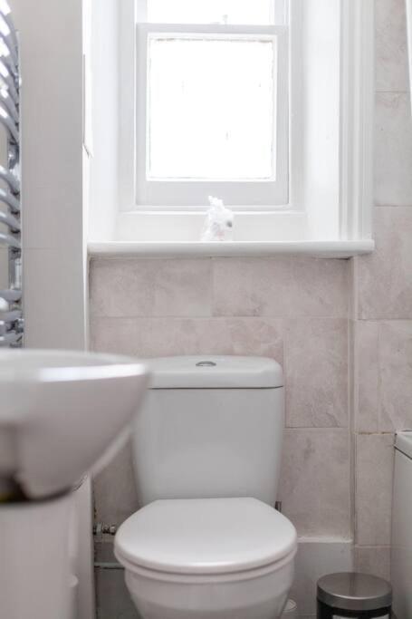 Incredible Location In Central - 2bed * Londen
