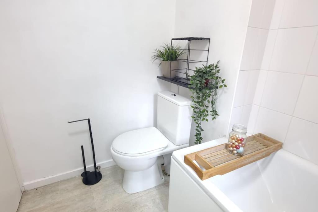 2 Bed Brick Lane Flat, Liverpool St Appartement Londen