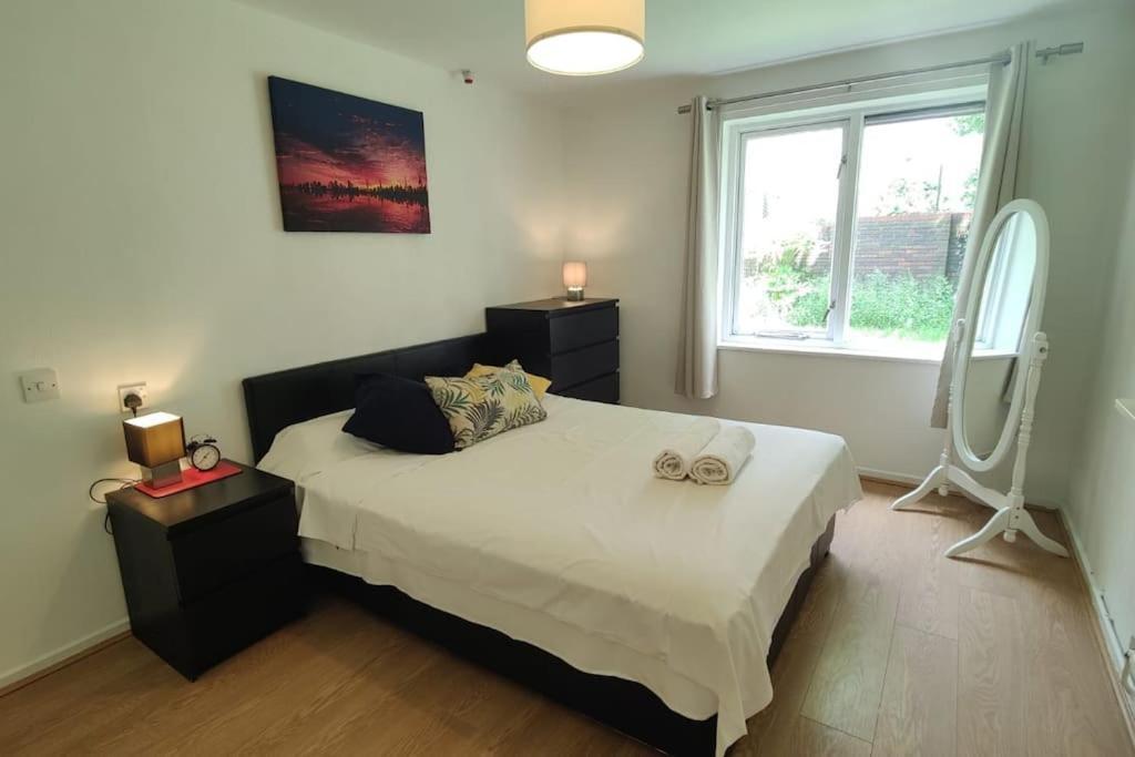 Appartement 2 Bed Brick Lane Flat, Liverpool St *