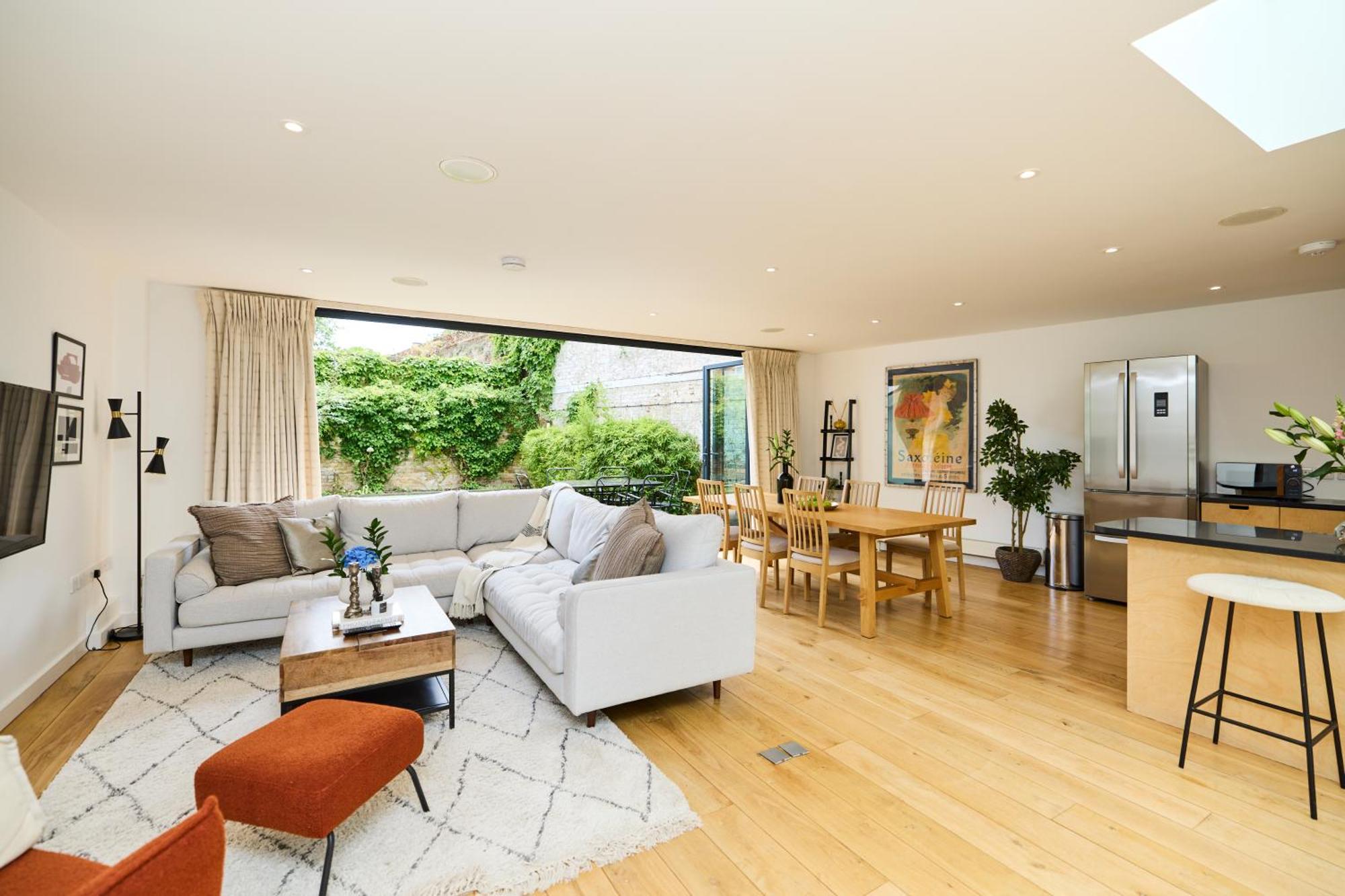 Appartamento The Putney Wonder - Dazzling 3bdr Flat With Garden Londra