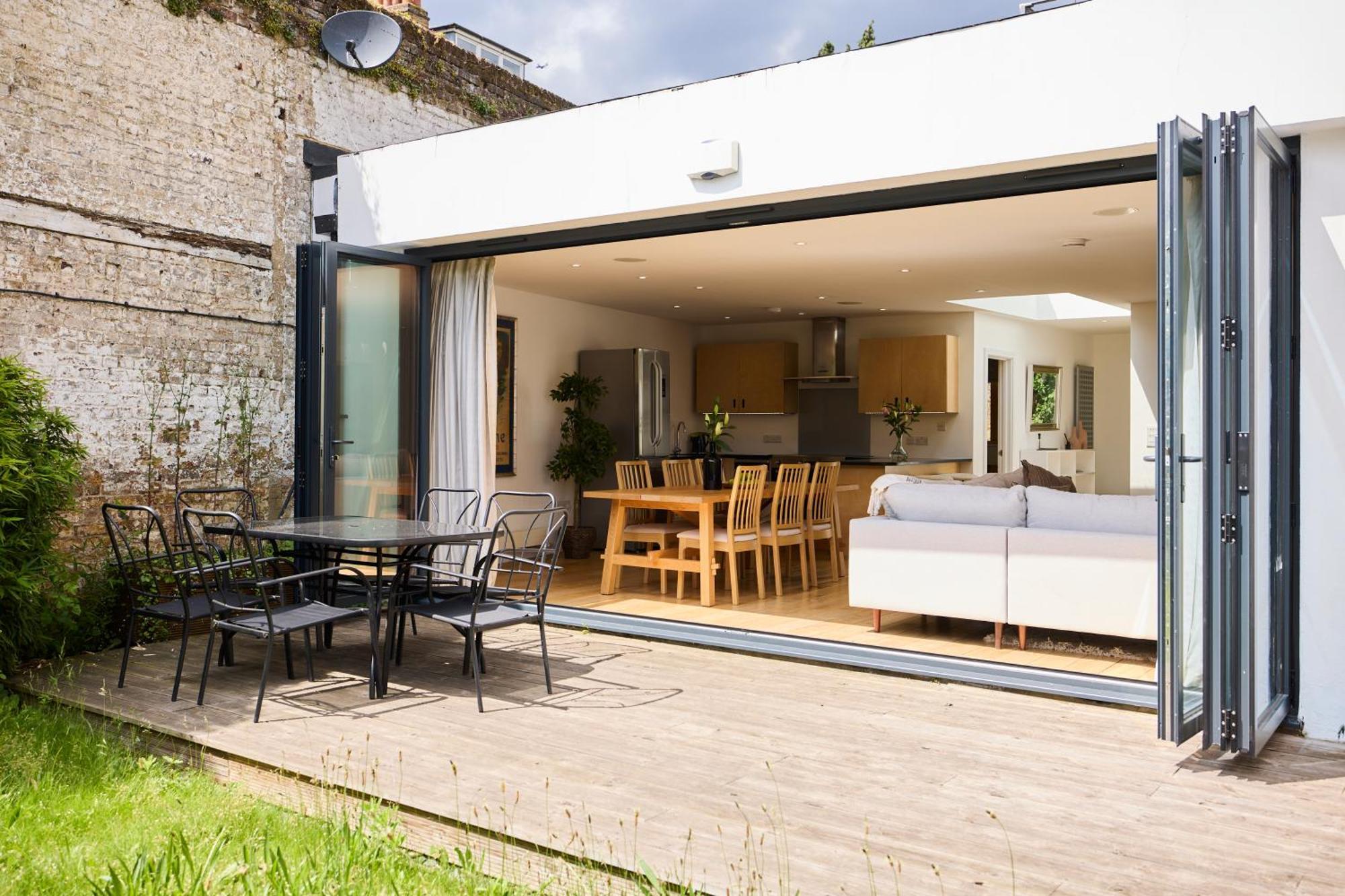 Appartamento The Putney Wonder - Dazzling 3bdr Flat With Garden Londra