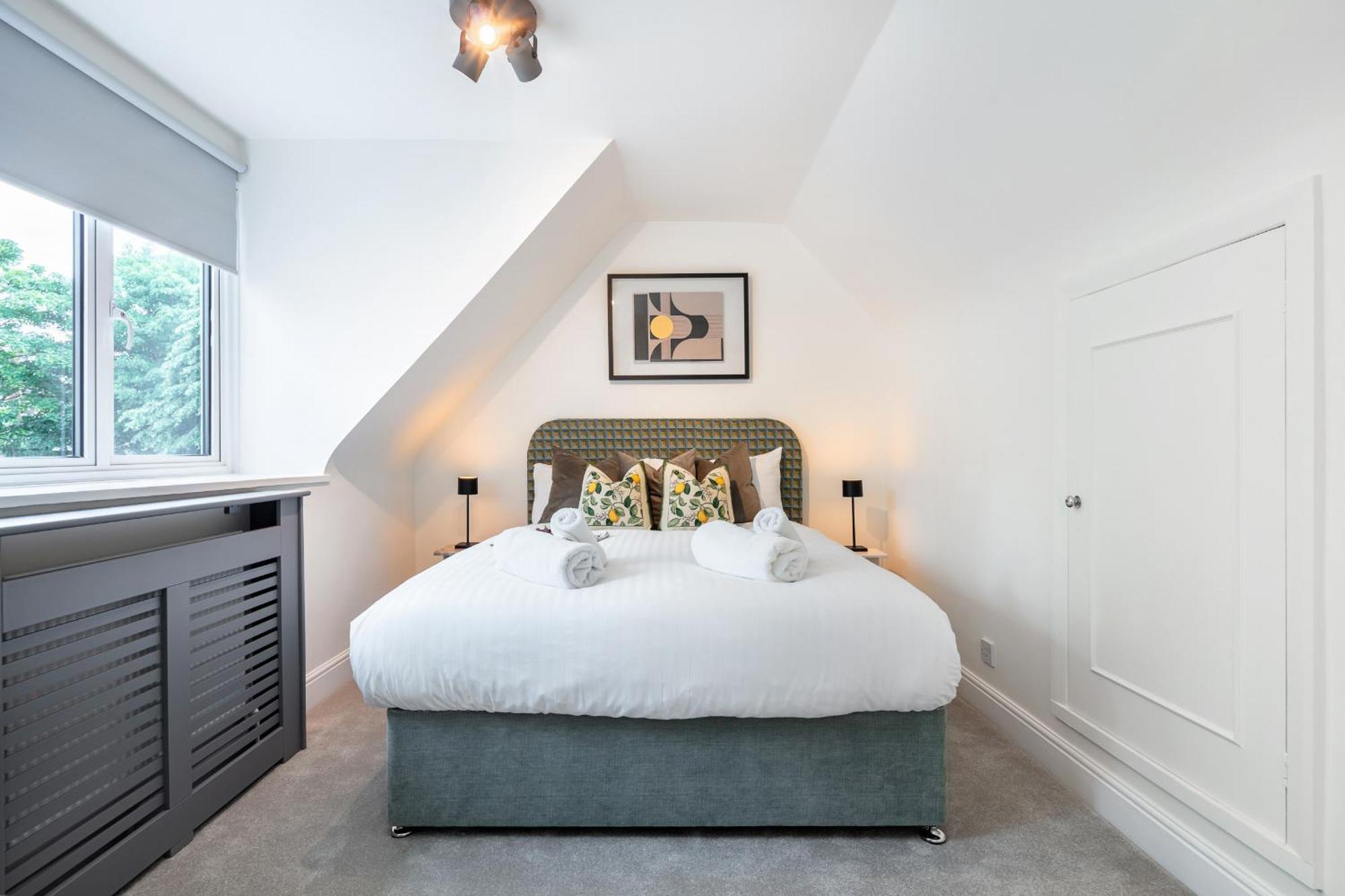 Rare 4beds Townhouse In Kensington With Patio * Londra