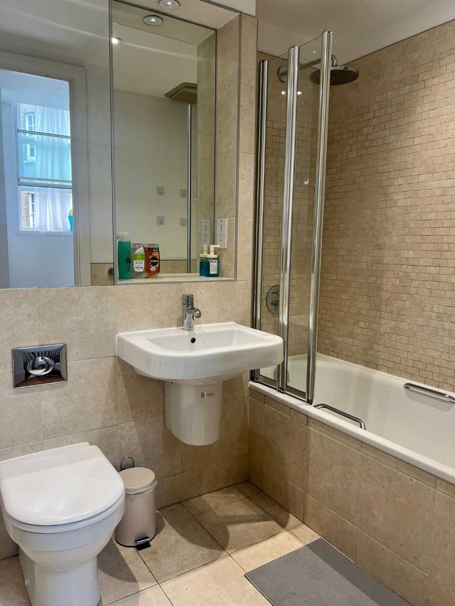 Lägenhet One Bedroom In Holborn London