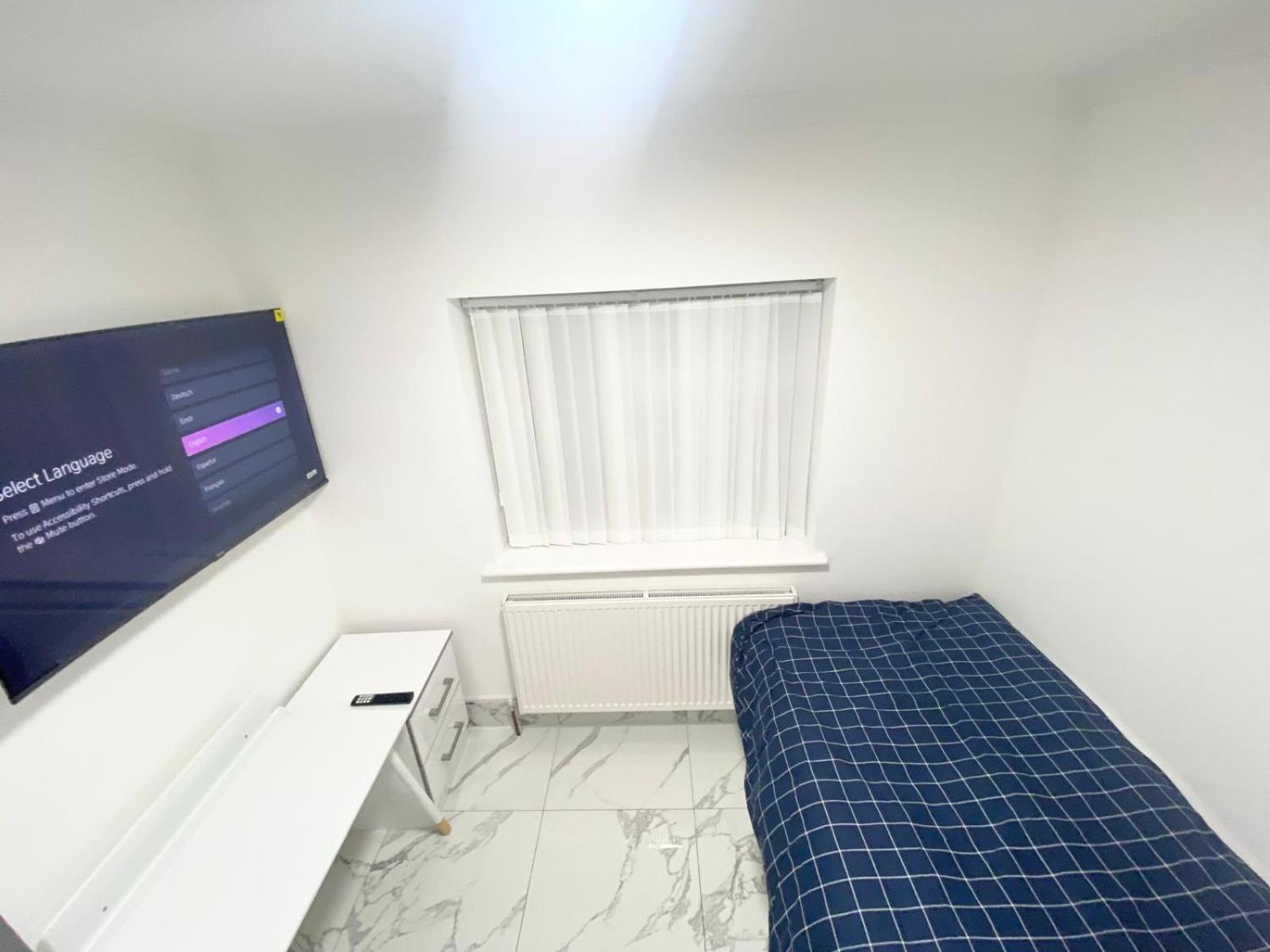The Royal Boutique Regent By , Sleep 8 * Londra