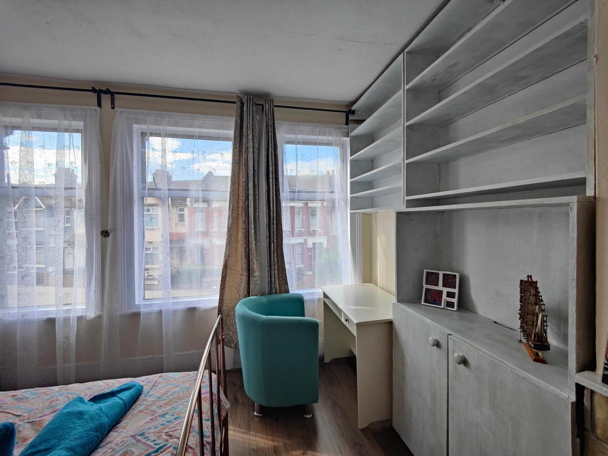 Elegant King Bed Get Away Gæstehus London