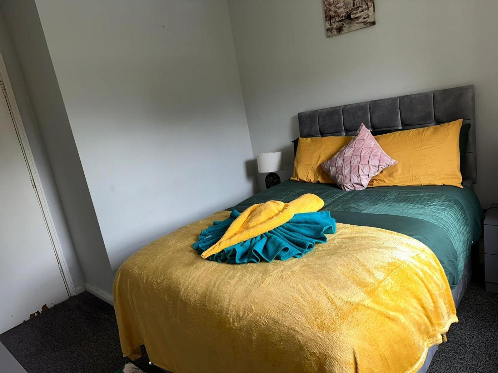 Cosy Private Two Bedroom Apartament In Kensinghton Can Fit Up To 8 Guests Leilighet *