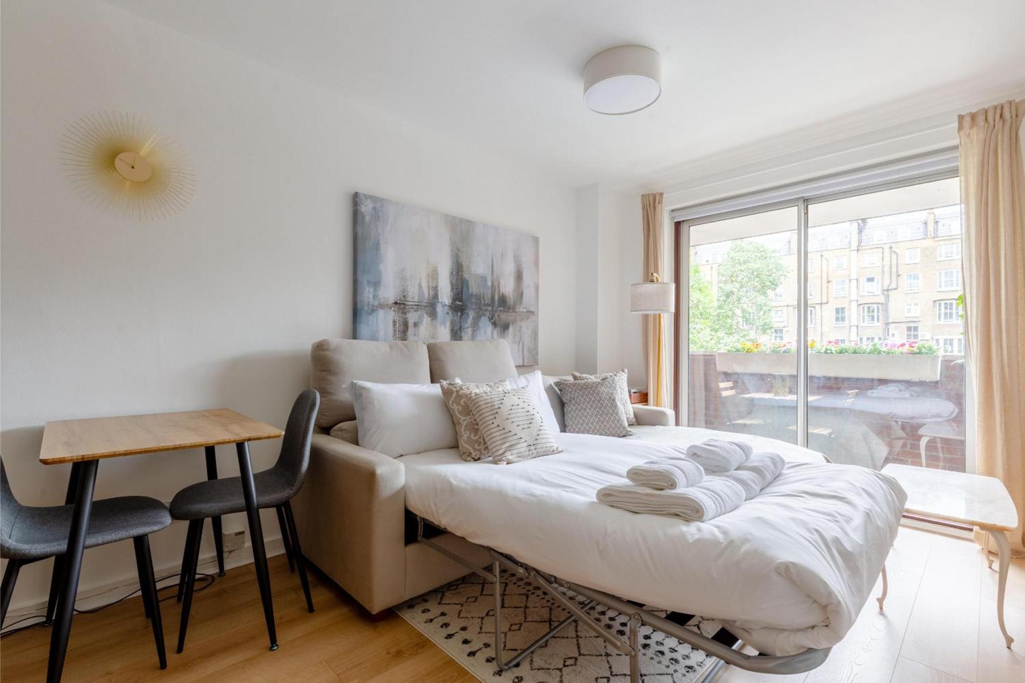 Lägenhet Refurbished Kensington With Balcony Near Tube