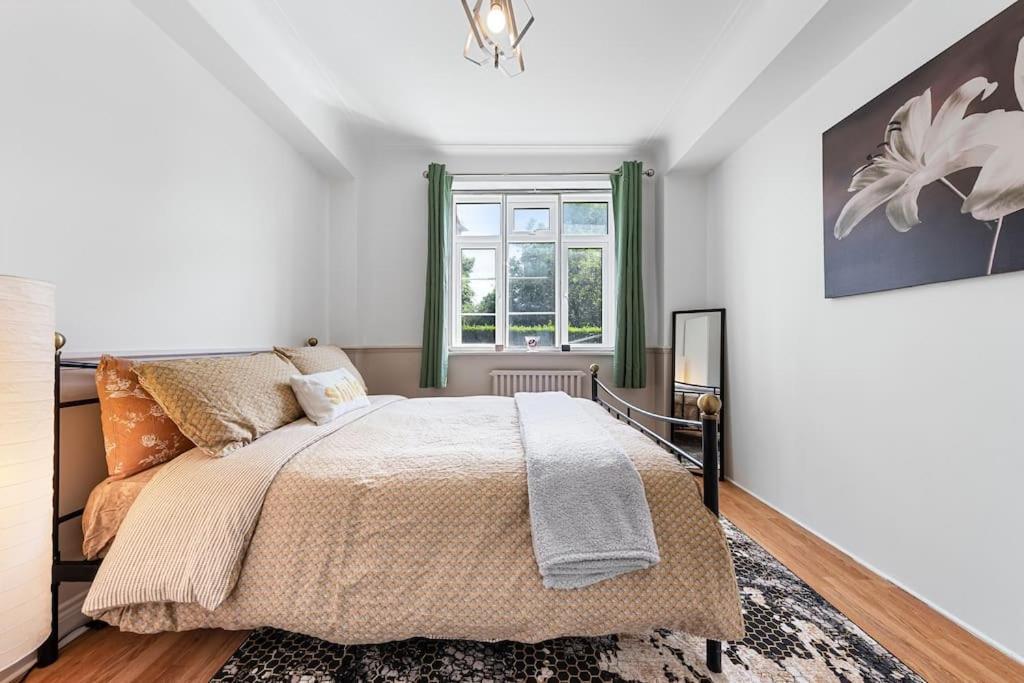 Apartment Brand New 3 Bedroom Flat In