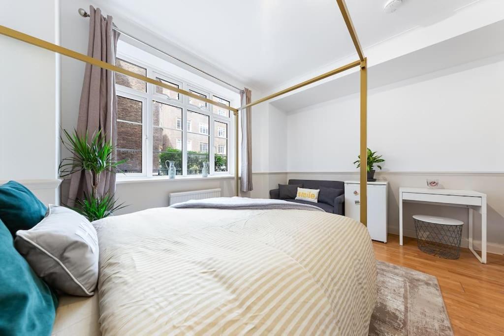 Brand New 3 Bedroom Flat In Apartment