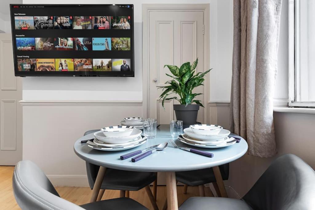 Brand New 3 Bedroom Flat In London