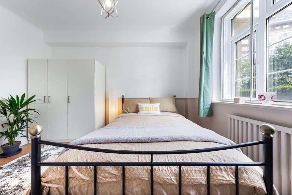 Brand New 3 Bedroom Flat In Apartment London