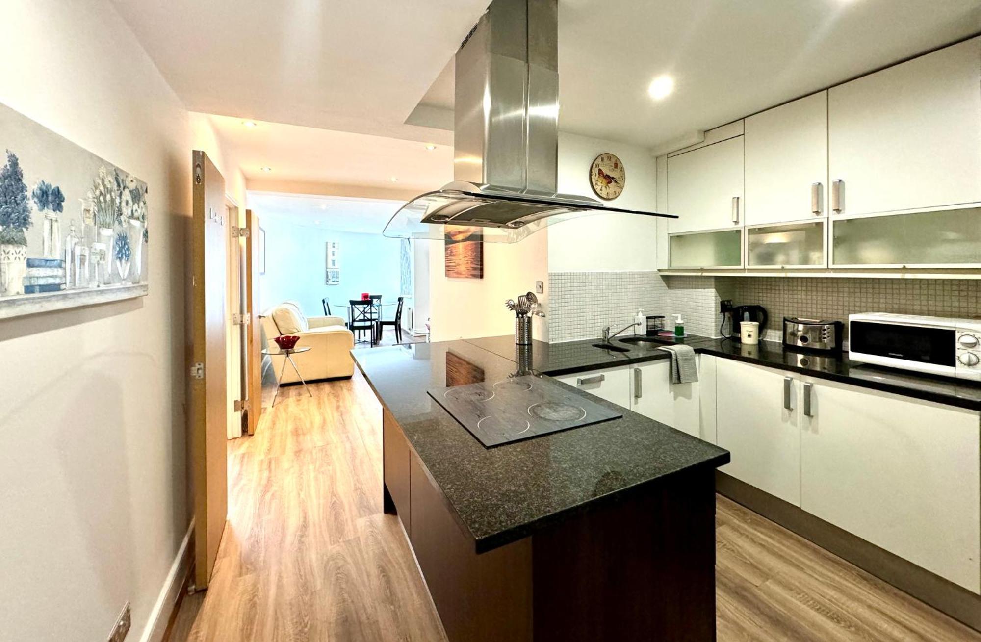 The Crib - 3 Bedroom Central By Wild Appartement *